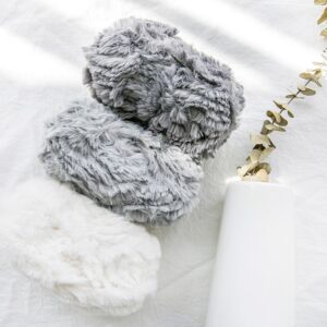 Benang Rajut Bulu Fur Yarn / Soft Fluffy Fur Faux 32 meter